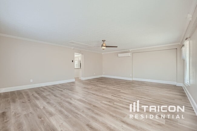 Building Photo - 5336 Orchard Pl