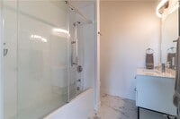 Building Photo - 340 Bird Ave