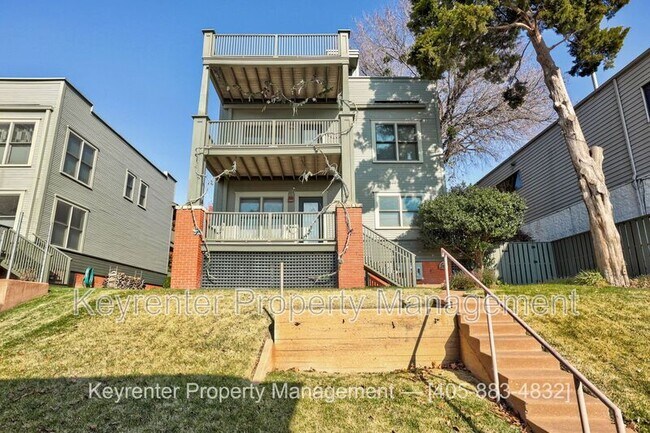 Building Photo - 812 NW 7th St