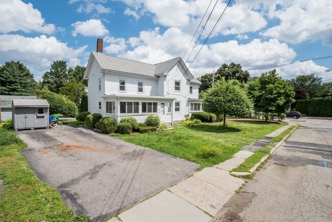 Building Photo - 92 Clinton Pl