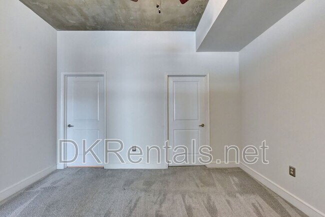 Building Photo - 44 Peachtree Pl NE
