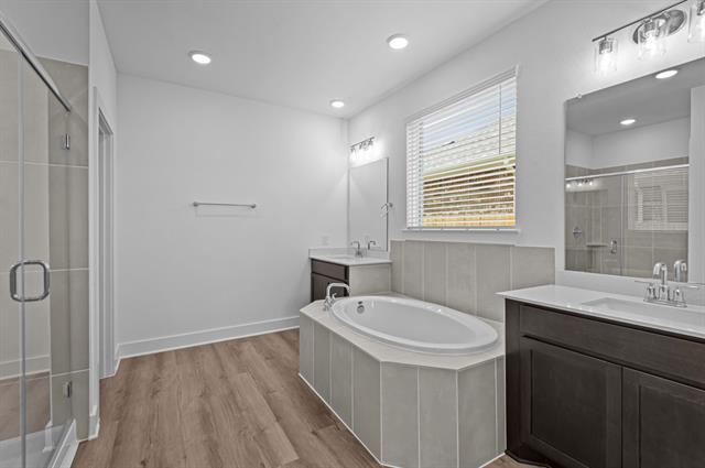 Building Photo - 1628 Hydrangea Ln