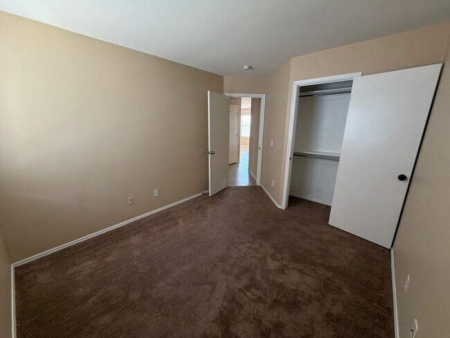 Building Photo - 13365 W Canyon Creek Dr