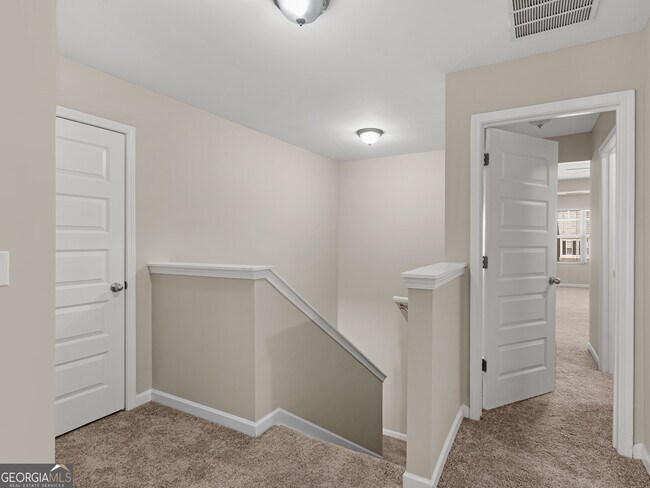 Building Photo - 1064 Lear Dr