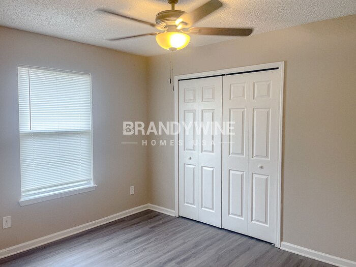 Building Photo - 4358 Woodley Creek Rd