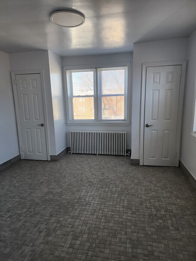 Bedroom - 9 Spruce Ave