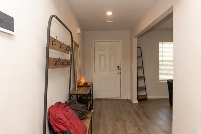 Building Photo - 1114 Valor Walk