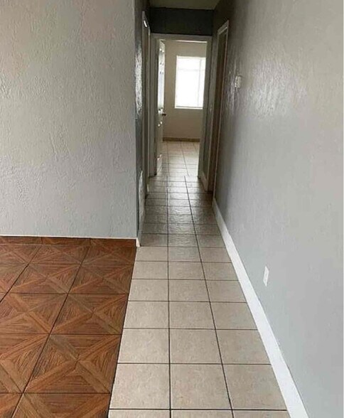 Building Photo - 1629 Espanola Ave
