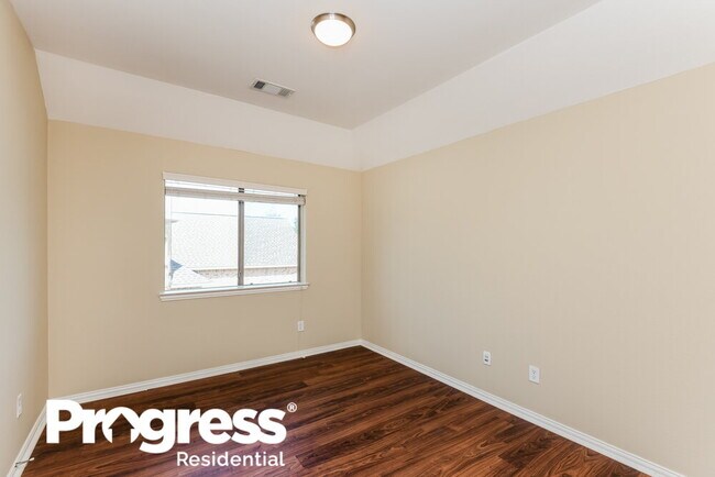 Building Photo - 12701 Campolina Way
