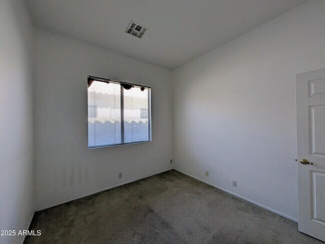 Building Photo - 5959 W Kimberly Way