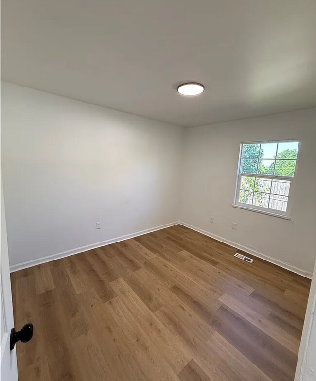 Building Photo - 3540 Teaberry Dr