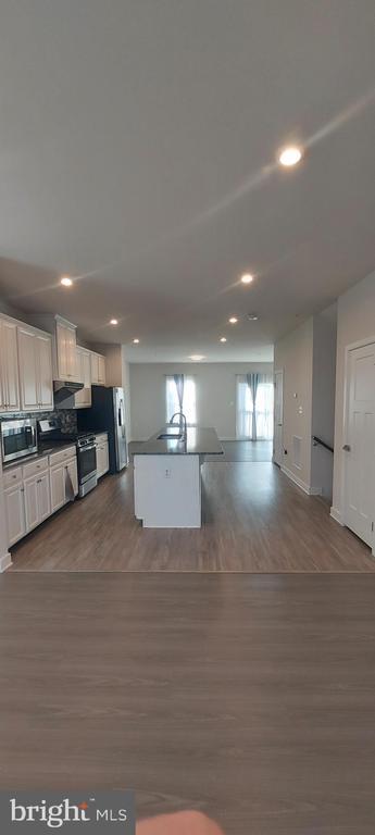 Building Photo - 5970 Fallfish Ct