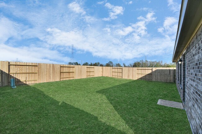 Building Photo - 27010 Breakaway Ln