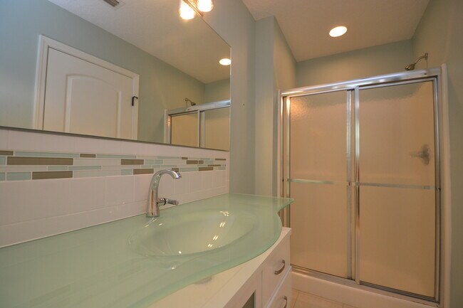 Building Photo - Gorgeous Upgrades!! St. Augustine Beach 2/...