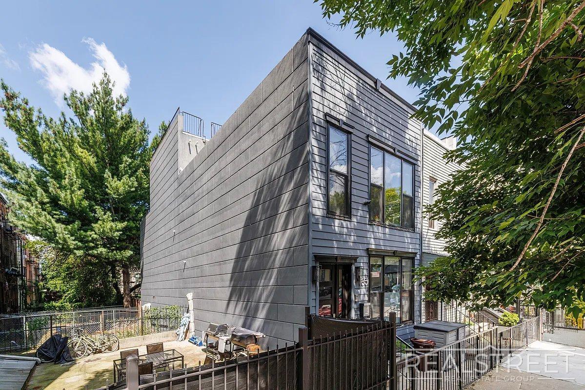Building Photo - Modern Bushwick 2-bedroom, 2.5-bath duplex with private garden, deck, and finished recreation room —