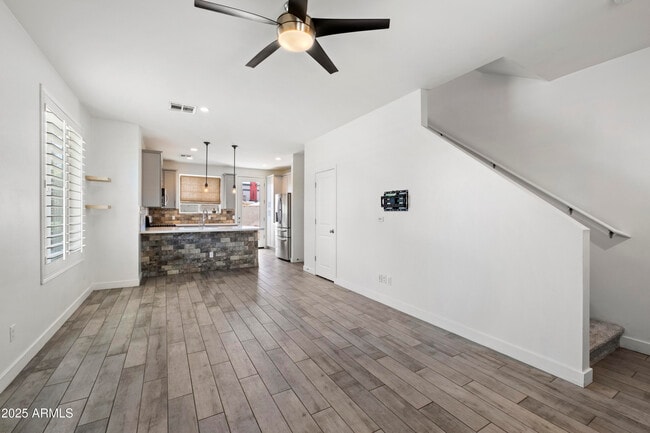 Building Photo - 3030 N 38th St