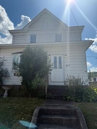 Building Photo - 3 bedroom home in College Hill