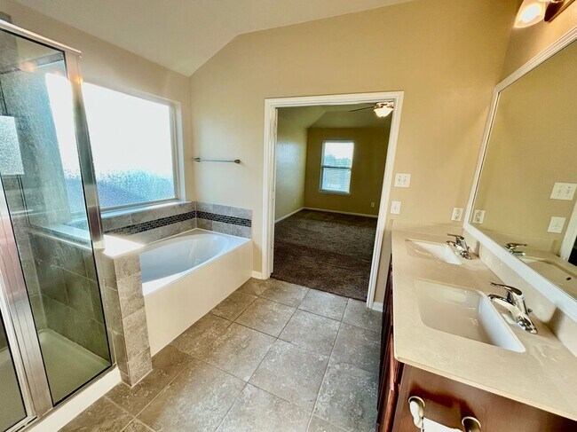 Building Photo - 20618 Sweetstone Grove Ln
