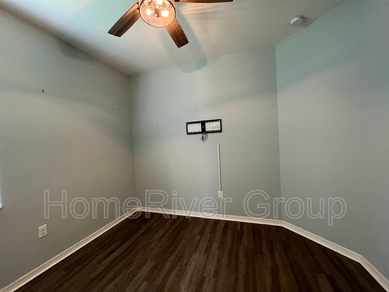 Building Photo - 12728 Avelar Creek Dr