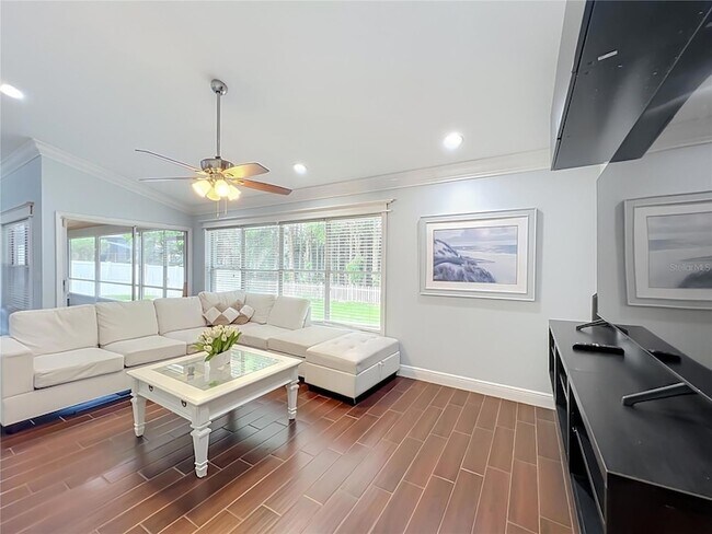 Building Photo - 3020 Hartland Ct