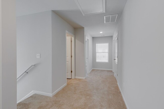 Building Photo - Beautiful Rental Home in Fountain Inn Feat...