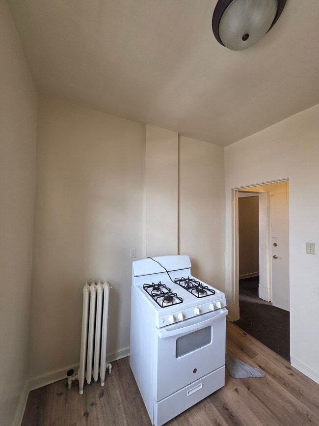 Building Photo - 6527 S Kimbark Ave