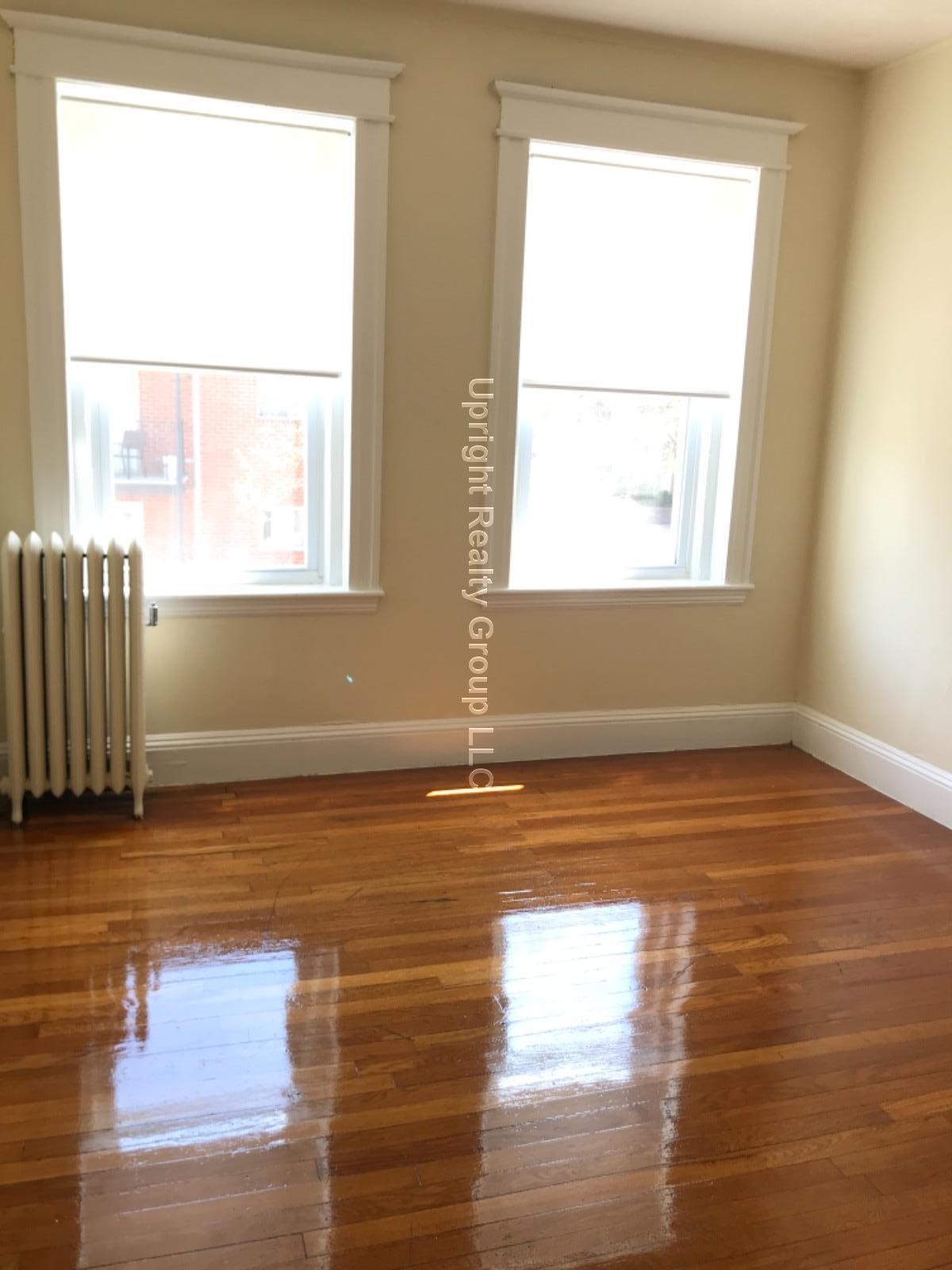 Building Photo - 64 Woodstock Ave