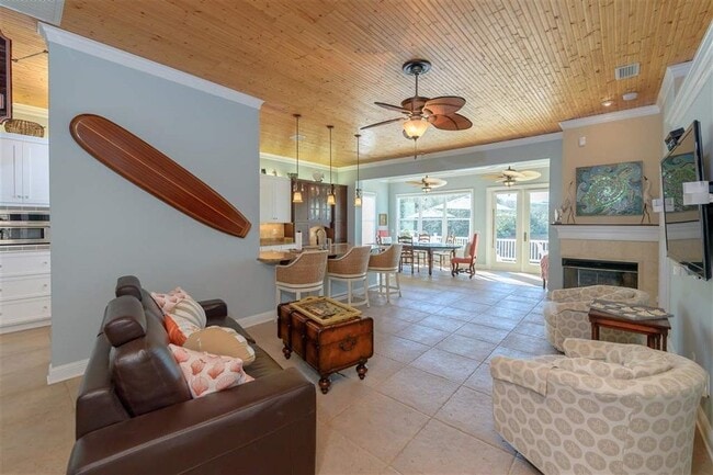 Building Photo - 208 Somerset Ct