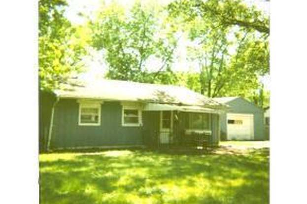 Building Photo - 2425 E Elm St