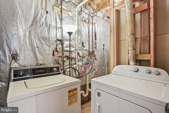 Building Photo - 3525 Laurel View Ct