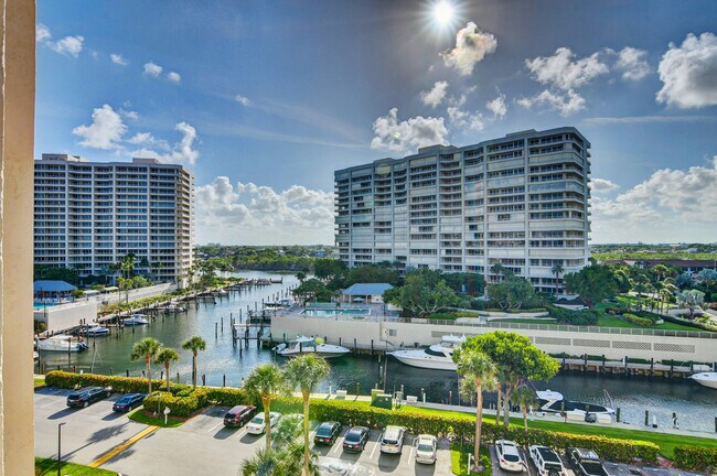 Building Photo - 4301 N Ocean Blvd