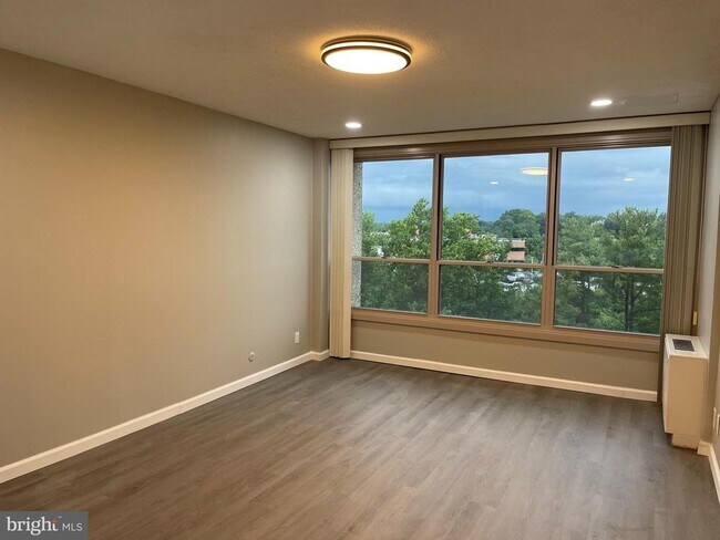 Building Photo - 1001 City Ave