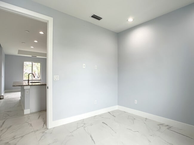 Building Photo - 2643 47th St SW