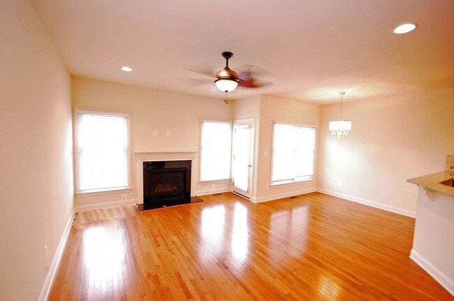 Building Photo - 42910 Nokes Corner Ter