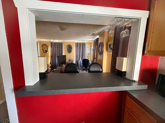 Building Photo - 602 N 6th St