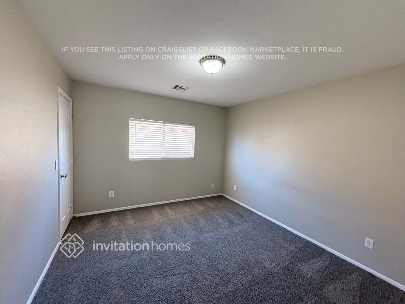 Building Photo - 11360 E Sunland Ave