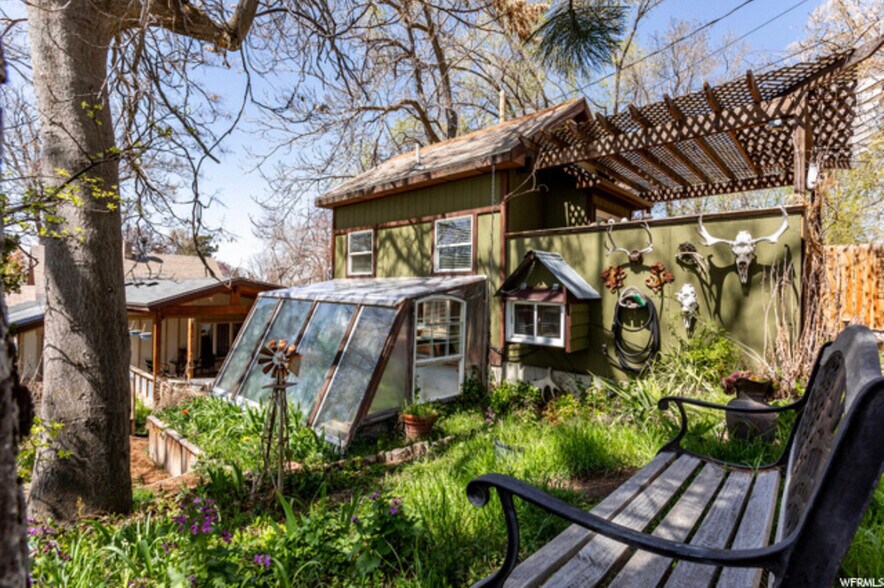 Building Photo - 2803 S 1000 E