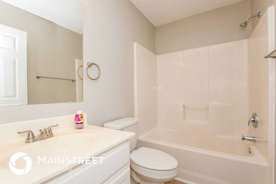 Building Photo - 6130 Brookfield Pointe Dr