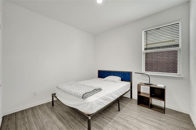 Building Photo - 5630 Elwood Dr