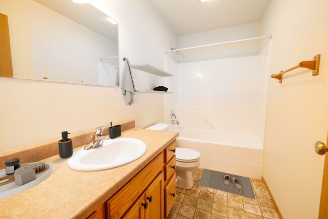 Building Photo - 2969 Warbler Way