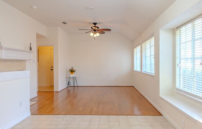 Building Photo - 7305 Netherlands Ln