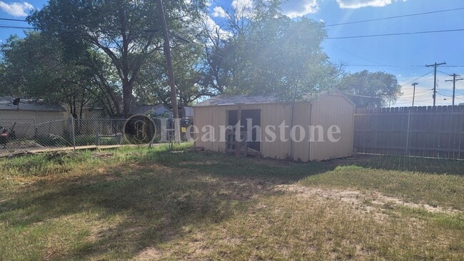 Building Photo - 1012 E Brazos St