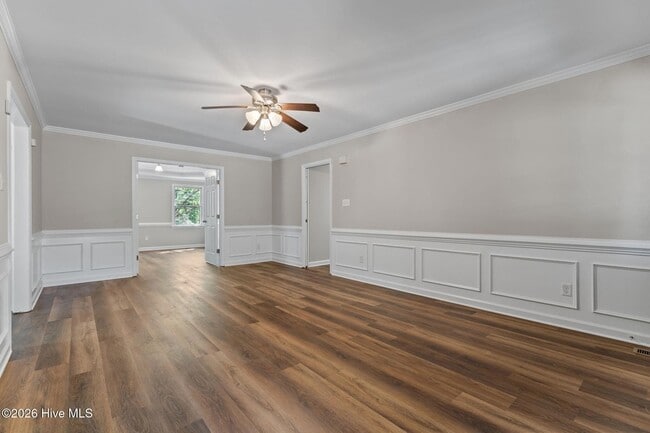 Building Photo - 24 Spring Lake Dr