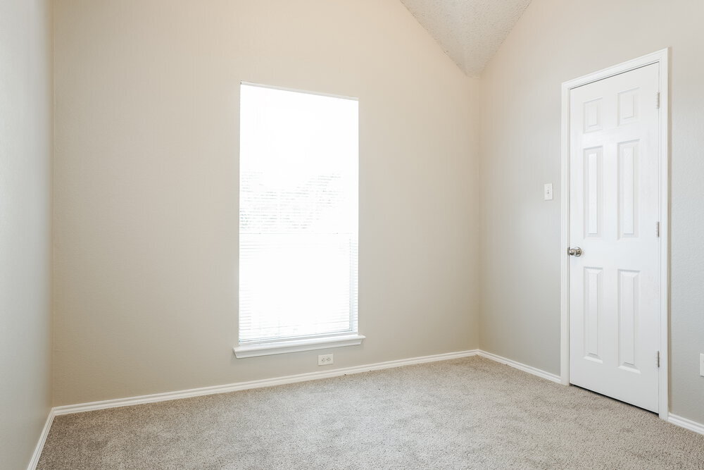 Building Photo - 8504 Rock Creek Dr