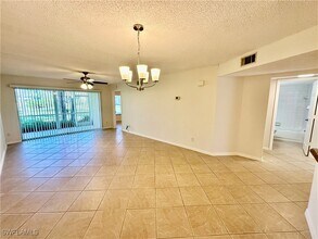 Building Photo - 738 Landover Cir