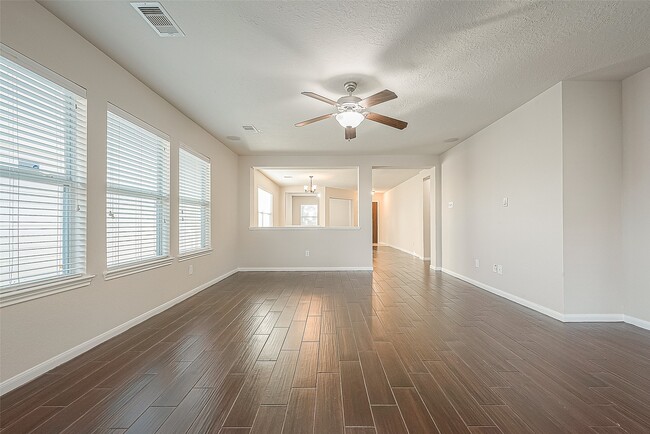 Building Photo - 7814 Crestbrook Manor Ln