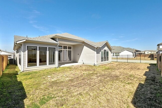 Building Photo - 9201 Spire View