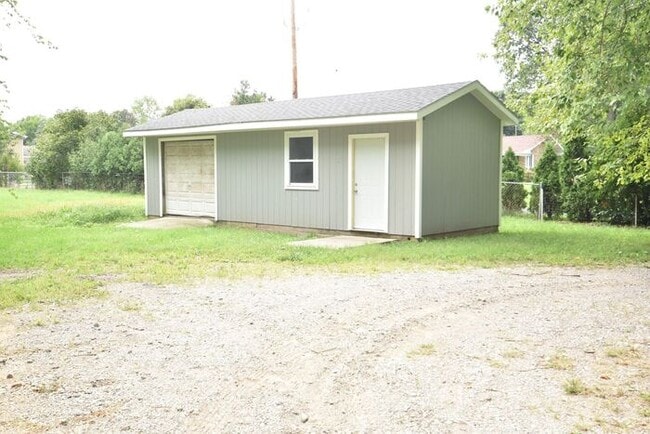Building Photo - 3 bedroom in Granger in PHM school district