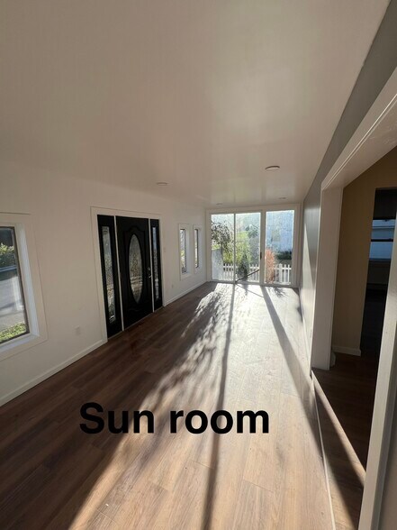 Building Photo - 436 Brook St