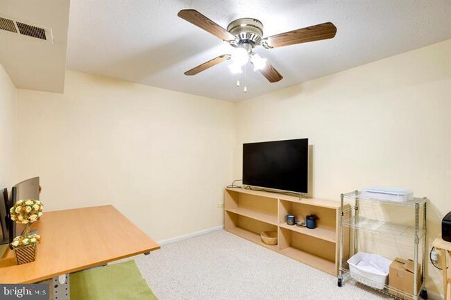 Building Photo - 10718 Freds Oak Ct